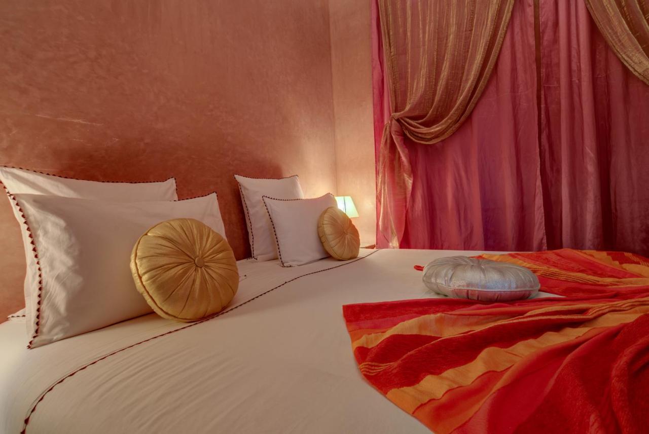 Riad Samira Group & 3*