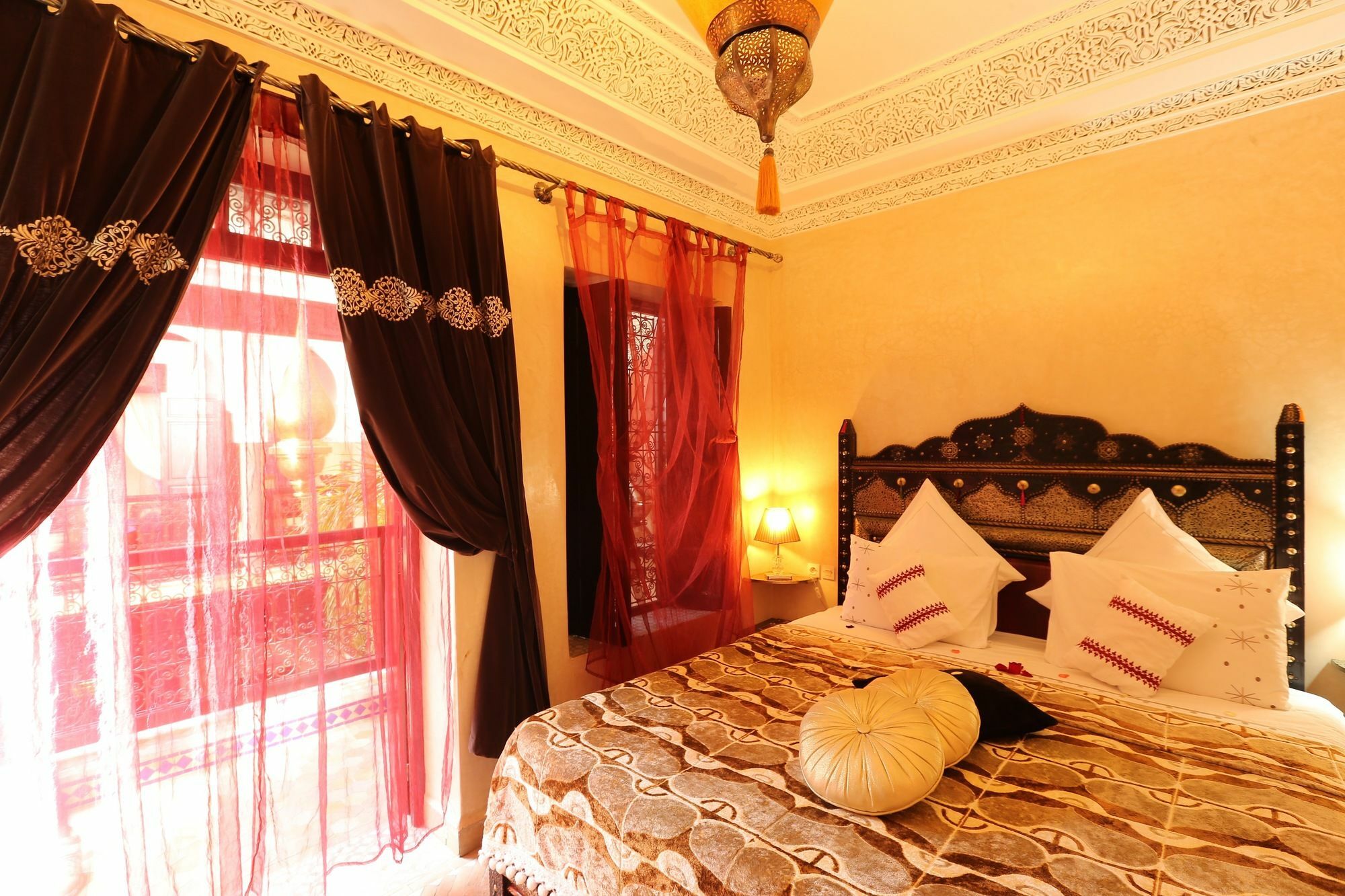 Samira Group & Riad 3*